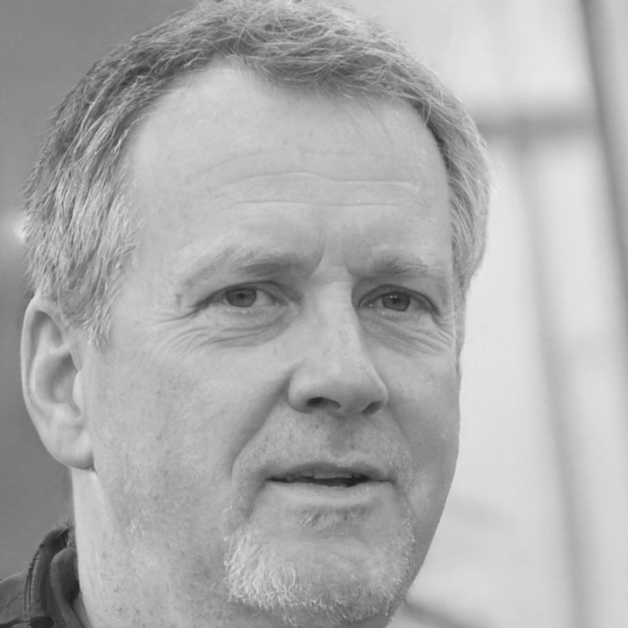Finanzexperte Korbinian Waldherr bei der Beratung von Kreativunternehmern